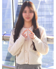 綾瀬さゆき(20)