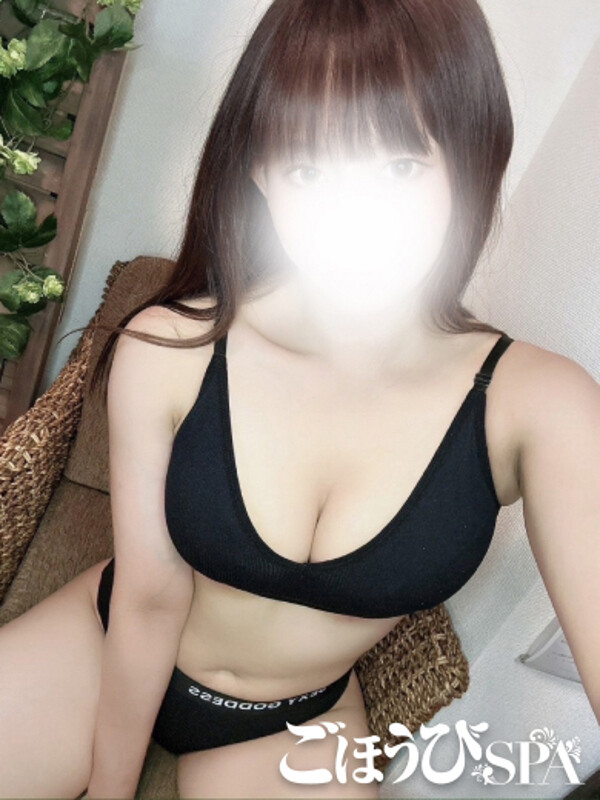 リナ(29)