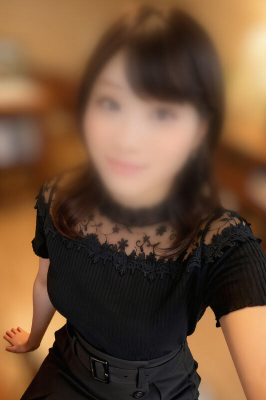あやね(24)