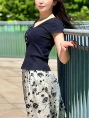 岸本すず(42)