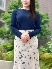 秋山くみ(32)