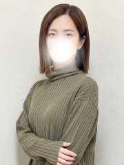 れい(34)
