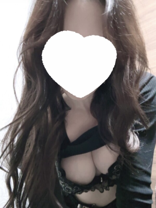 りろ(26)