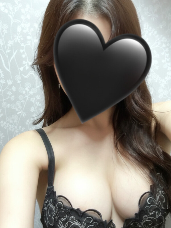 りろ(26)