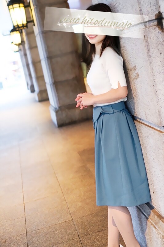 智美(ともみ)(25)