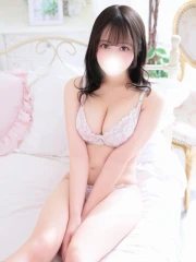 ななみ(22)