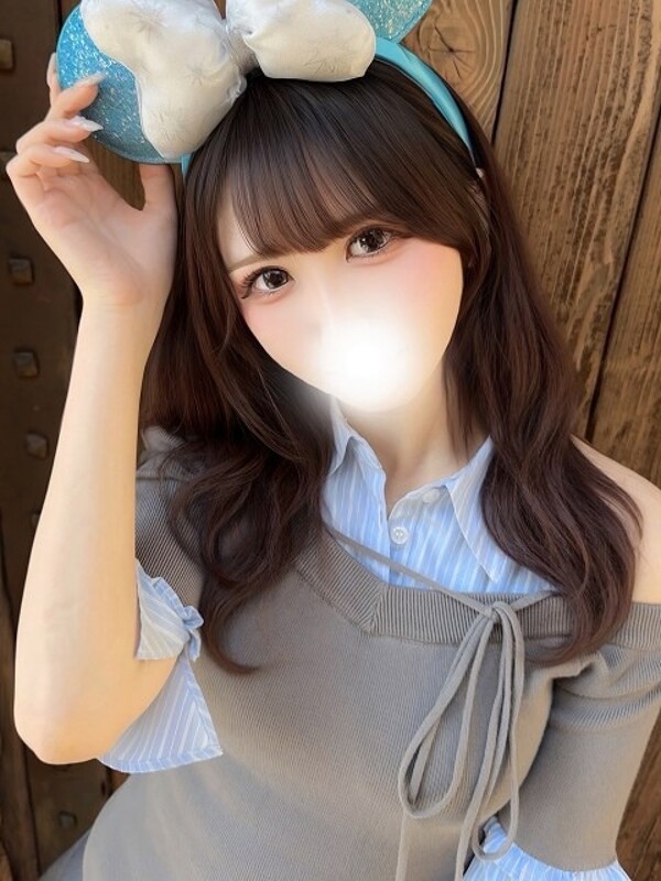なち(20)
