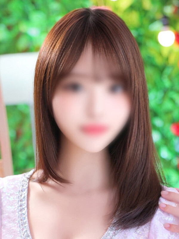 サラ(21)