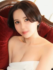 琥珀 穂香