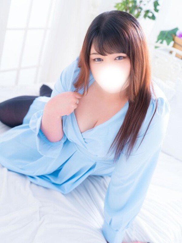 るりな(25)
