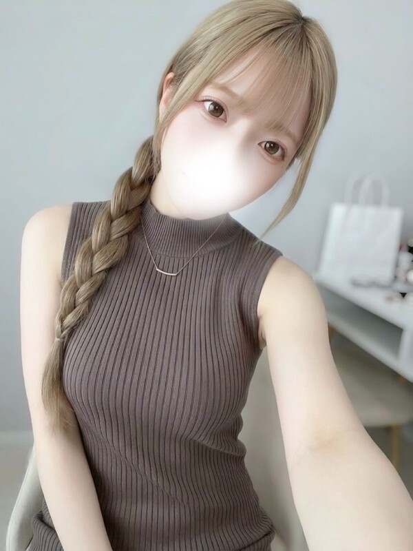 坂本まりえ(22)