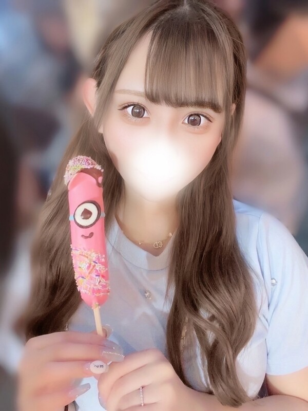 西内りあ(22)