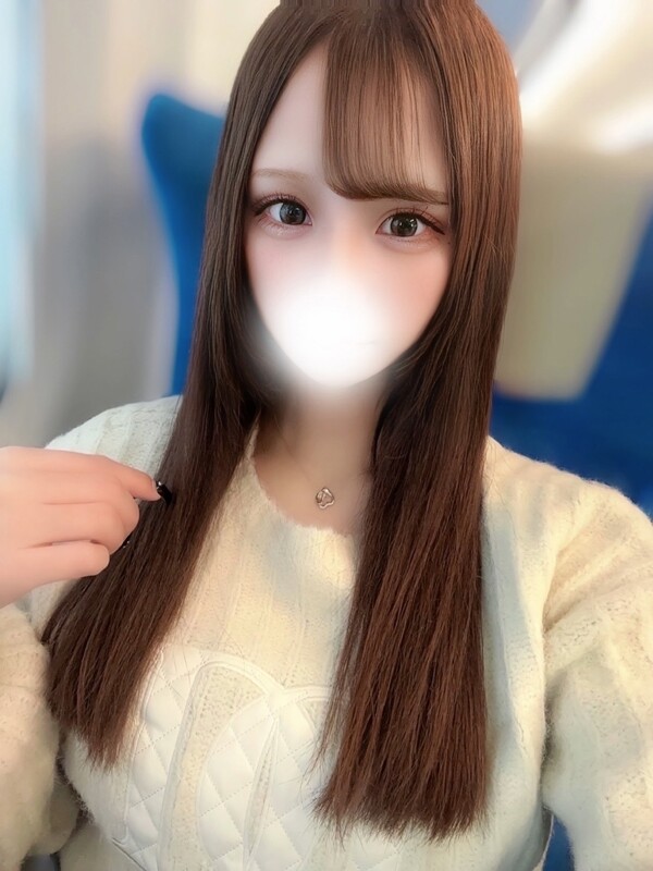 西内りあ(22)