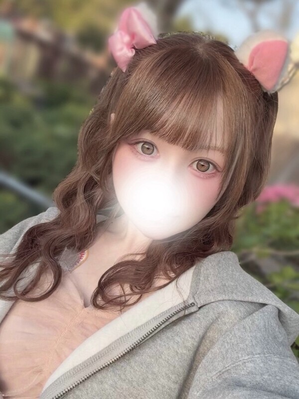 葉月かれん(23)