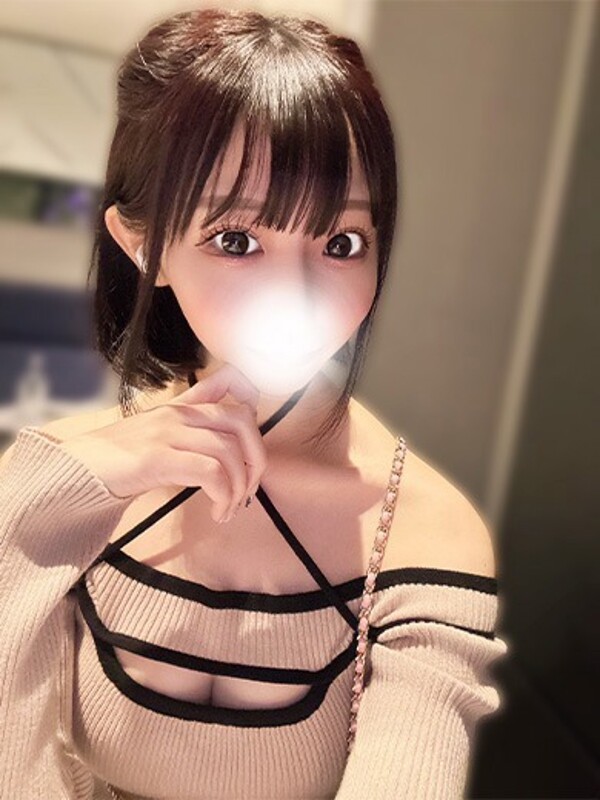 白金りりか(22)