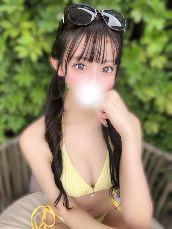 白金りりか(22)