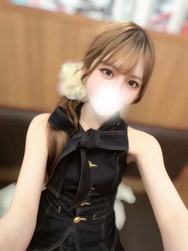 倉沢なる(20)