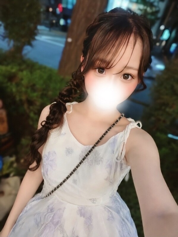 初美しゅり(22)