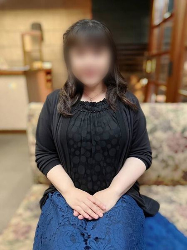 恵(48)