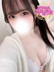 望月りる(22)