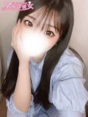 鈴白なつ(23)