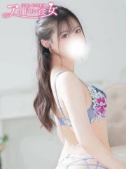 紫咲れな(22)