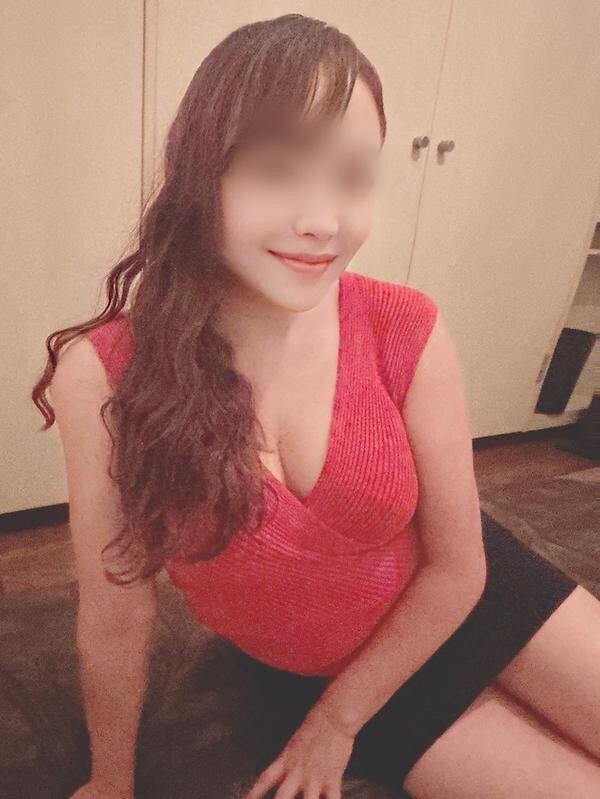 磯山マヤ