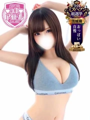 美波まりん(23)
