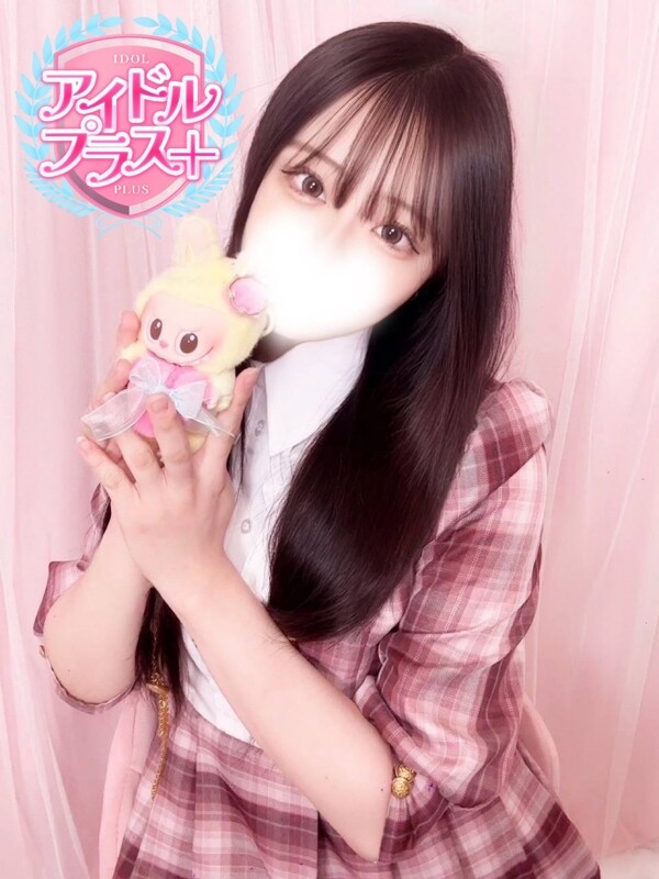 奈良くしな(22)