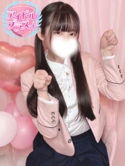 東雲なな(23)
