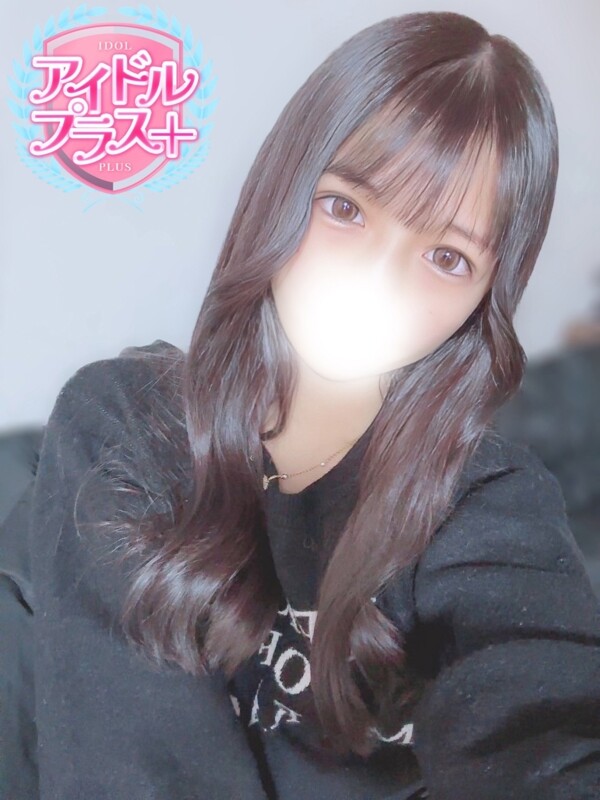 咲花りりか(23)