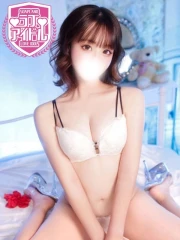 加瀬りょうか(25)