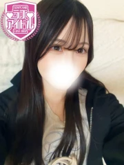 烏丸みあ(22)