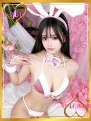 みな(22)