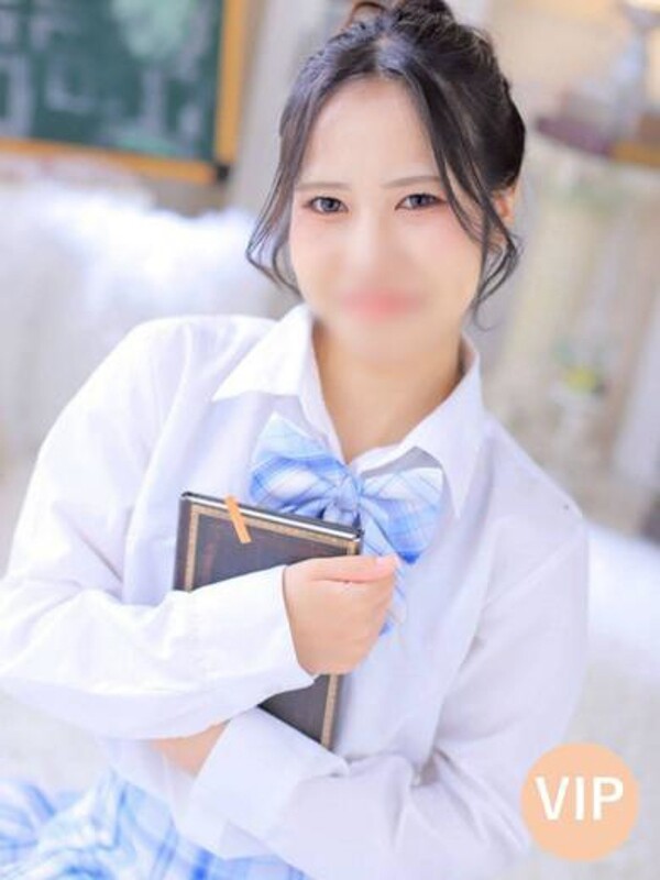ヒイナ