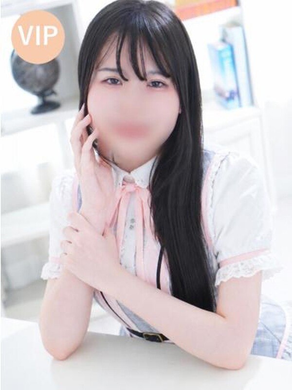 エミリ(20)