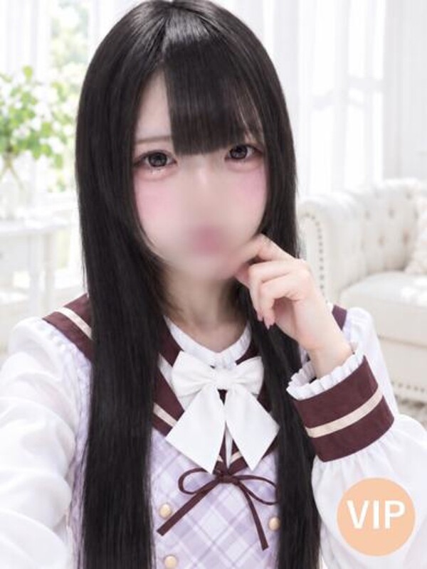 ヒトミ