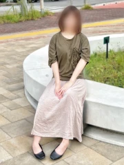 綾崎 えま(35)