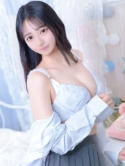あやね(18)