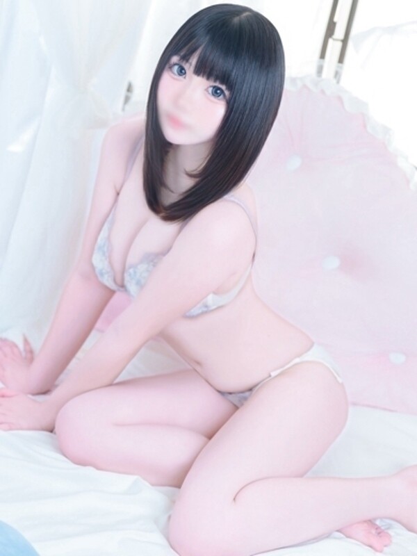 なな(19)