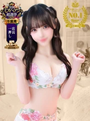 ユラ(22)