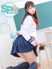 まな(22)