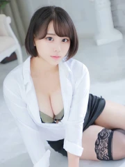 ひとみ(23)