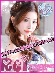 れい(22)