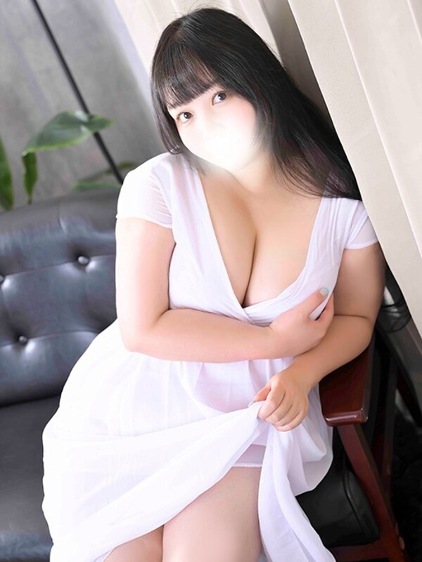 黒崎ななみ(27)