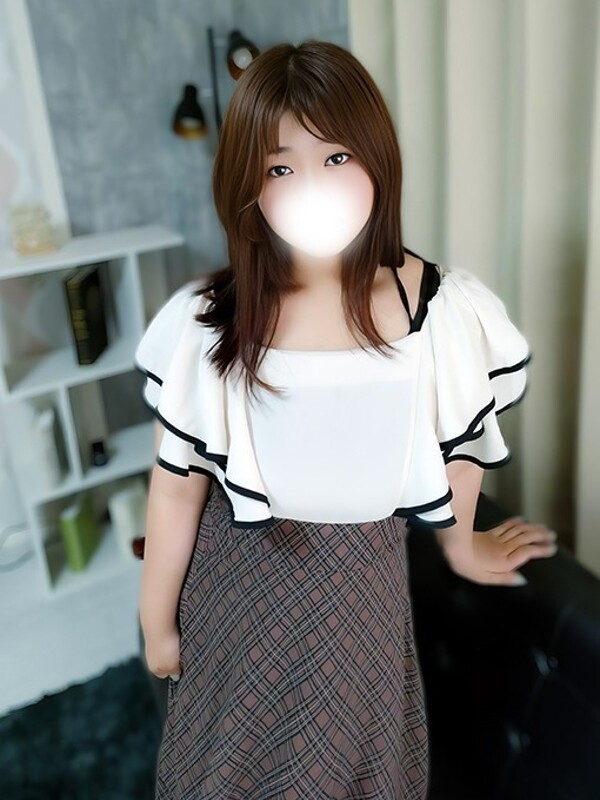 綾部きこ(28)