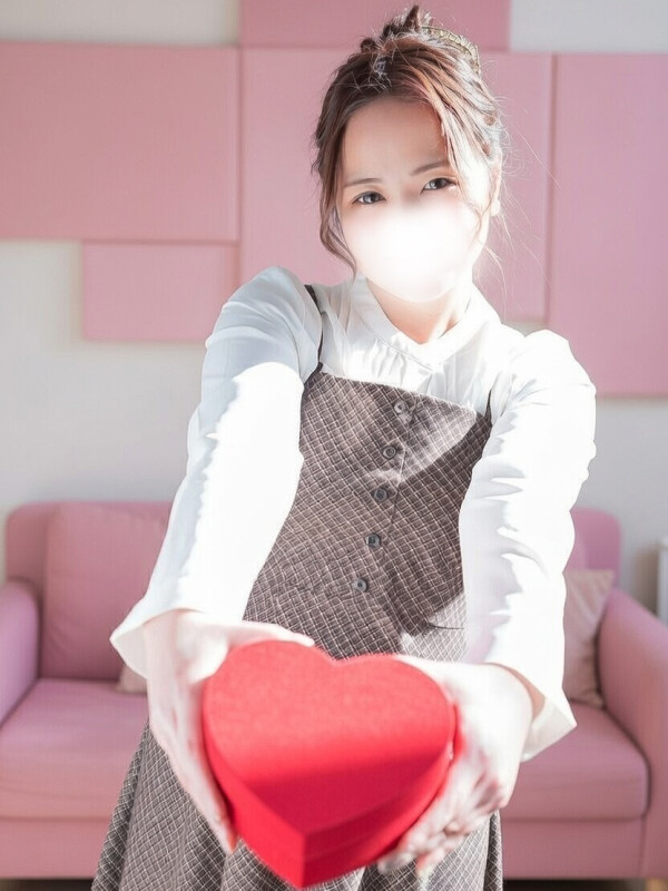 緋色【ひいろ】(31)