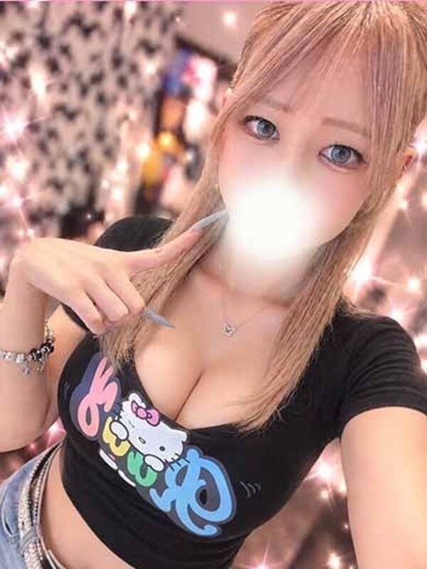まゆな(22)