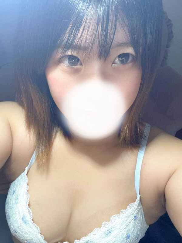 あいな(23)
