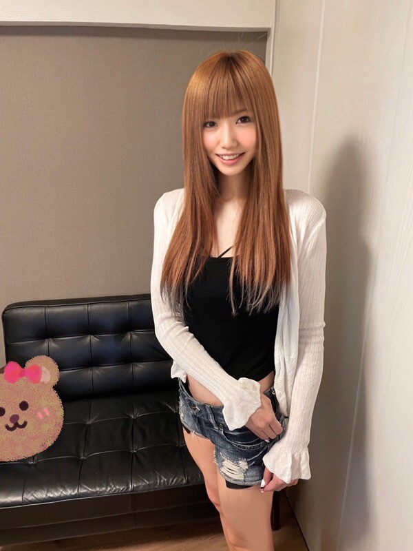 ゆり(24)